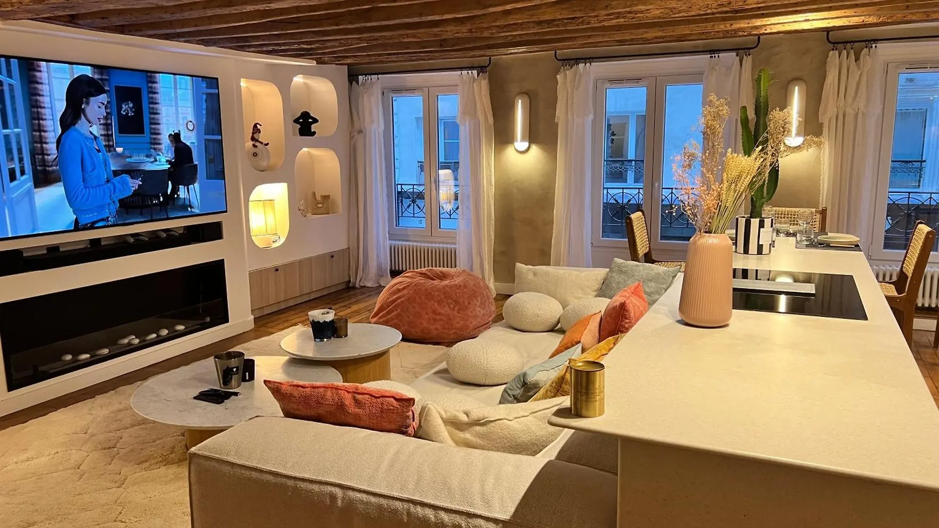 Appartement Luxe Louvre Paryż